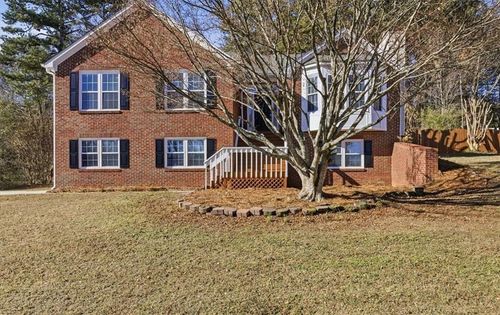 2044 Lakeland Dr, Dacula, GA, 30019-2919 | Card Image