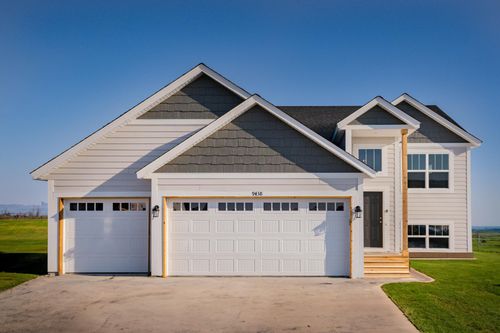 4739 8th Street Loop Ne, Saint Cloud, MN, 56304-4664 | Card Image