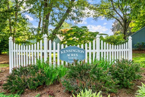 3-3 Essex Ln, Madison, CT, 06443-3353 | Card Image