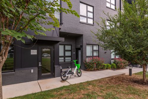 apt-213-542 Southgate Ave, Nashville, TN, 37203-5618 | Card Image