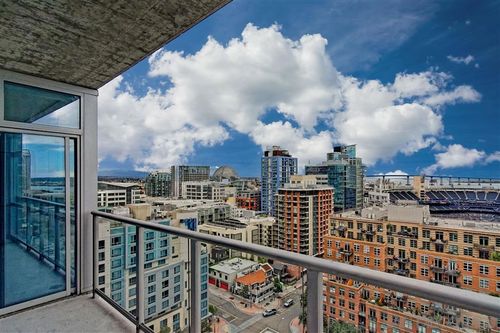 1807-800 The Mark Ln, San Diego, CA, 92101-7141 | Card Image