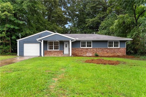 5270 Longmeadow Ln, South Fulton, GA, 30349-3106 | Card Image