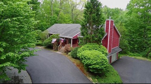1215 South St, Barre, MA, 01005-8907 | Card Image