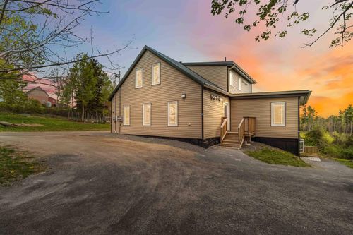 42 Cornwall Road, Blockhouse, NS, B0J2E0 | Card Image