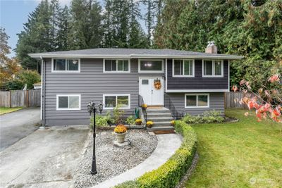 2401 Ne John Carlson Road, House other with 4 bedrooms, 2 bathrooms and null parking in Bremerton WA | Image 3