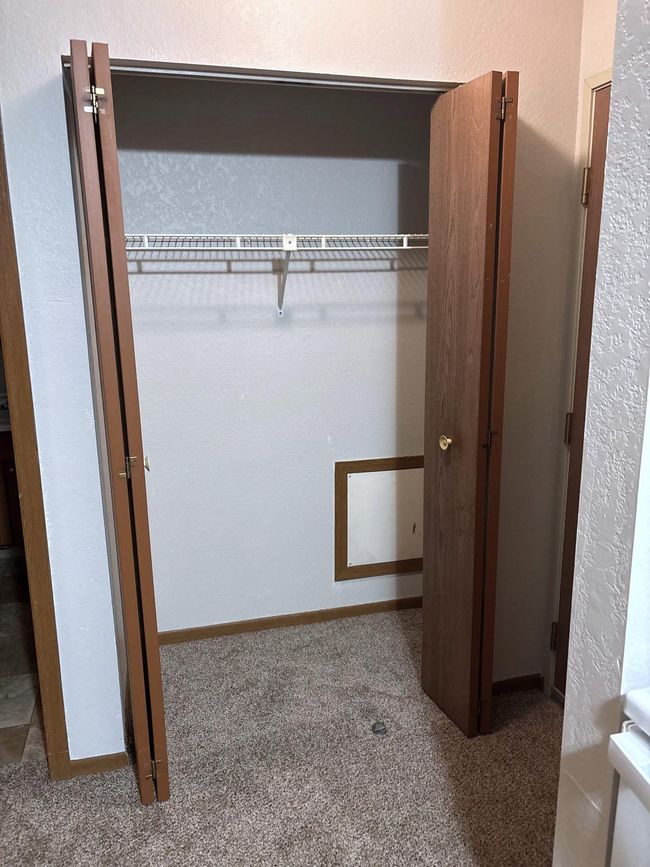 Lake Place 1421 Entry Closet.jpg | Image 11