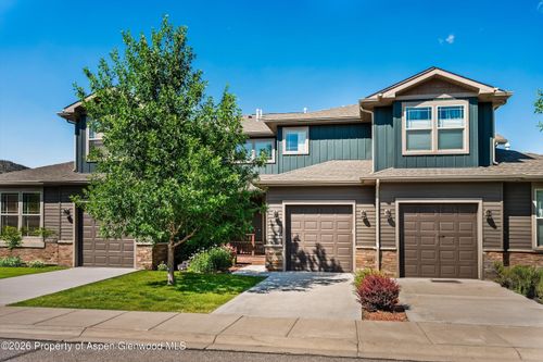 99 Redstone Dr, New Castle, CO, 81647-6706 | Card Image