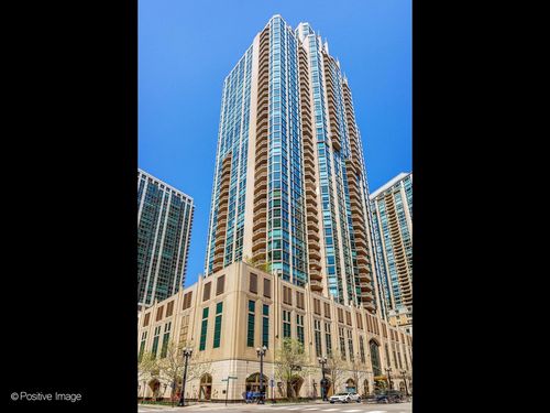 1201-21 E Huron St, Chicago, IL, 60611-3850 | Card Image