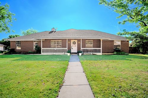 337 Meadow Dr, Ponder, TX, 76259-9778 | Card Image