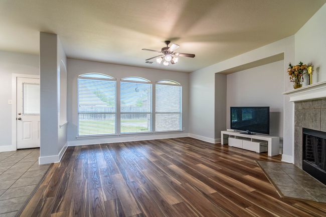 615 Lone Ridge Way, House other with 5 bedrooms, 3 bathrooms and null parking in Murphy TX | Image 7