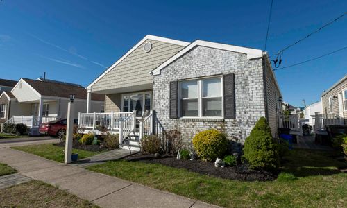 220 N 35th Ave, Longport, NJ, 08403-1611 | Card Image