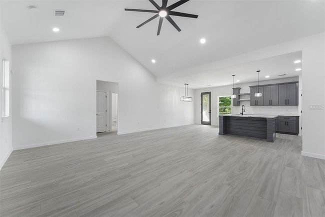 256 Davis Bend Rd, House other with 5 bedrooms, 3 bathrooms and 2 parking in Alvin TX | Image 7