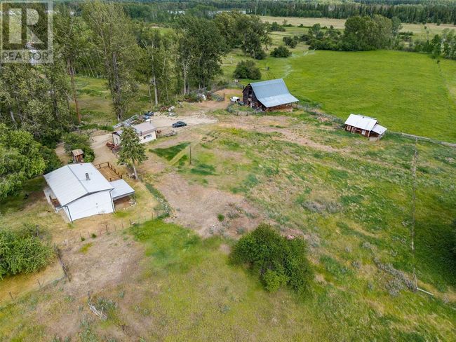 7398 Yellowhead Highway, House other with 3 bedrooms, 1 bathrooms and null parking in Darfield BC | Image 31