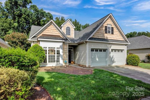 121 Ivy Creek Ln, Mooresville, NC, 28115-2384 | Card Image