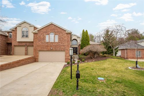 157 Fairway Landings Dr, Canonsburg, PA, 15317-9568 | Card Image
