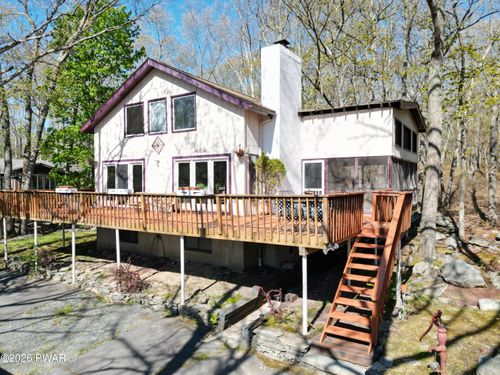 825 Hillview Pl N, Lords Valley, PA, 18428 | Card Image