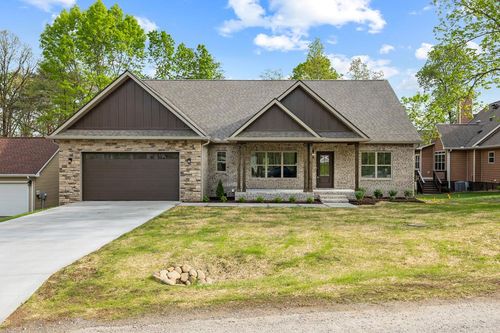 616 Lakeview Dr, Crossville, TN, 38558-8327 | Card Image