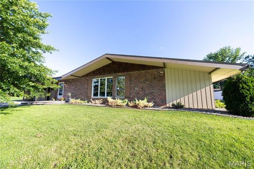 317 Johnson Pl, Palmyra, MO, 63461-2088 | Card Image
