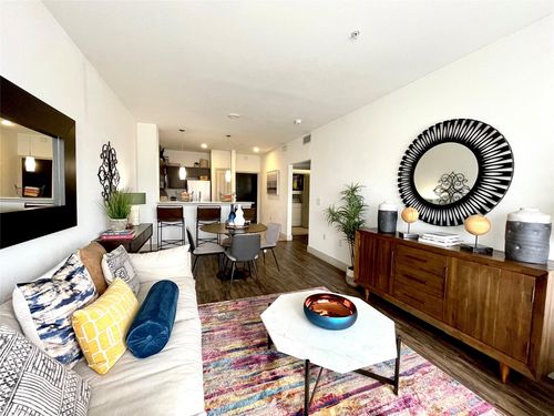 apt-226-2222 Smith St, Houston, TX, 77002-8731 | Card Image