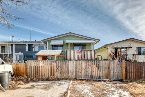 d-903 44 St Se, Calgary, AB, T2A5K7 | Card Image