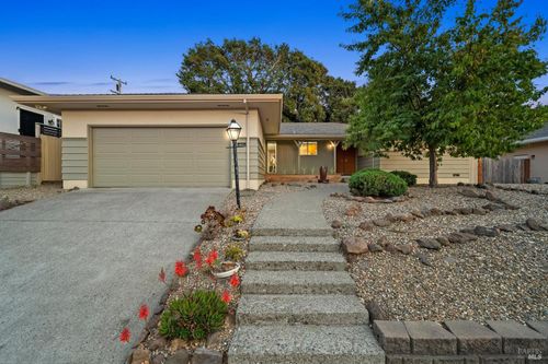 411 Valle Vista Ave, Vallejo, CA, 94590-3438 | Card Image