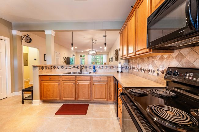 Kitchen | Image 12
