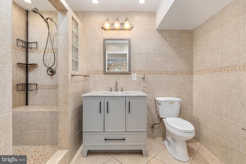 Residential in WOODBRIDGE 5