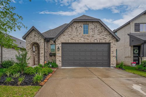 213 Trapper Creek Dr, Conroe, TX, 77304-3487 | Card Image
