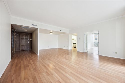 apt-2d-1801 Lavaca St, Austin, TX, 78701-1304 | Card Image