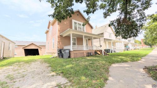 210 W 13th Ave, Emporia, KS, 66801-5356 | Card Image