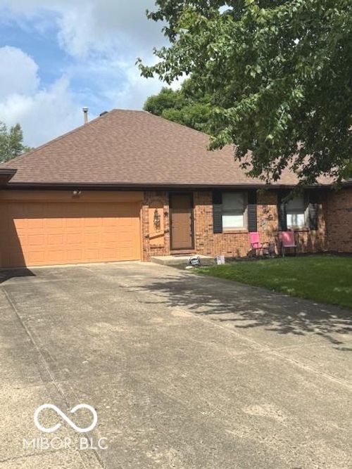 38-1220 Willow Springs Blvd, Brownsburg, IN, 46112-1857 | Card Image