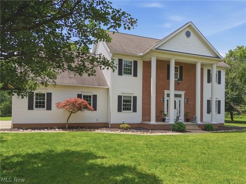 2390 Auberry Dr, Akron, OH, 44312-5619 | Card Image