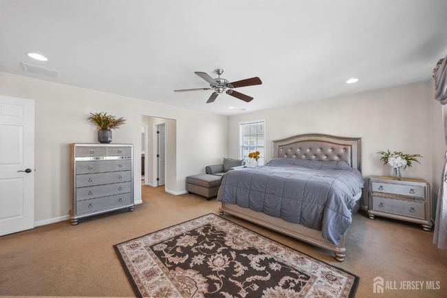 9 Caladium Ct, House other with 5 bedrooms, 3 bathrooms and null parking in Piscataway NJ | Image 16