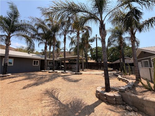 258 E Hill St, Lake Elsinore, CA, 92530-3926 | Card Image