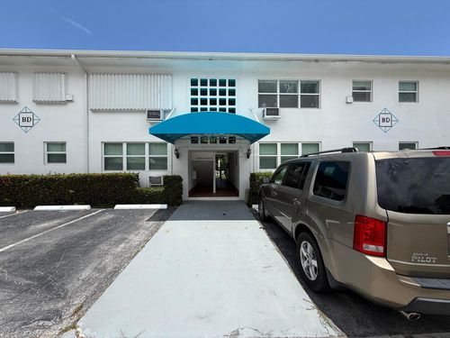 9-700 Antioch Ave, Fort Lauderdale, FL, 33304-3942 | Card Image