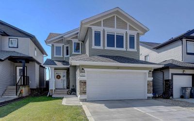 8833 86a Ave, House detached with 3 bedrooms, 2 bathrooms and 2 parking in Grande Prairie AB | Image 1