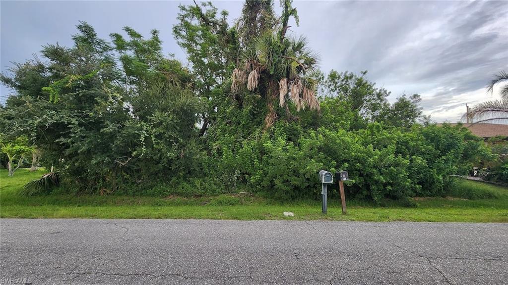 Land in NORTH PORT
