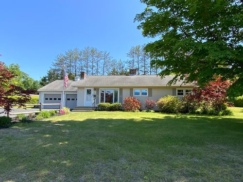 25 Davis St, Turners Falls, MA, 01376-1919 | Card Image