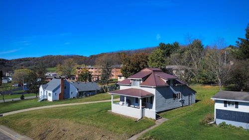 1304 W Seminary Street, RICHLAND CENTER, WI, 53581 | Card Image