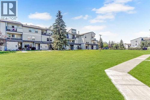 7201 Poplar Dr, Grande Prairie, AB, T8V6C5 | Card Image