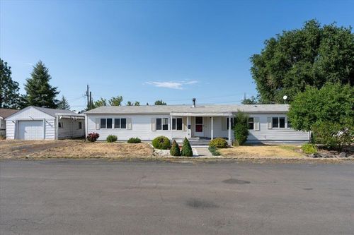202 Marshall St, Davenport, WA, 99122-8646 | Card Image