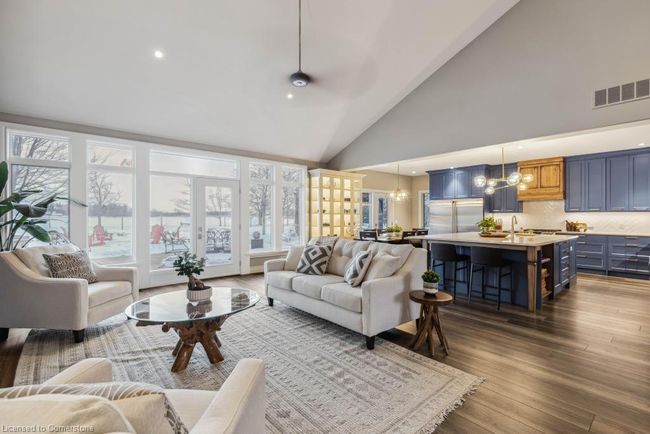 880 Metler Rd, House other with 5 bedrooms, 2 bathrooms and 28 parking in Fenwick ON | Image 14
