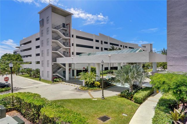 APT-2503 - 15051 Royal Oaks Ln, Condo with 3 bedrooms, 3 bathrooms and null parking in North Miami FL | Image 48