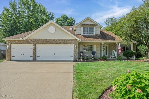 675 Juniper Ln, Brunswick, OH, 44212-4701 | Card Image