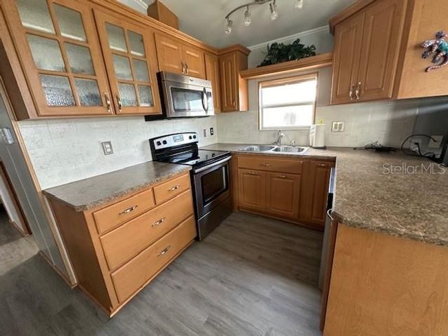 MODERN KITCHEN | Image 9