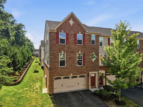 2405 Pointe View Dr, Mars, PA, 16046-8931 | Card Image