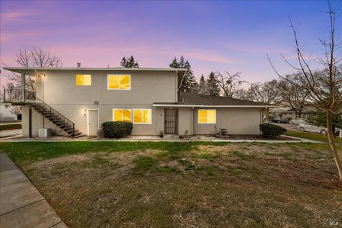 apt-2-130 Del Rio Cir, Vacaville, CA, 95687-4829 | Card Image