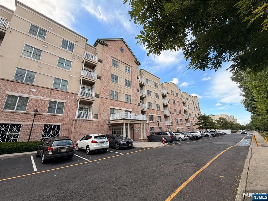 Residential in Englewood 2