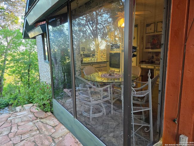 9840 Tower Vw, House other with 3 bedrooms, 3 bathrooms and null parking in Helotes TX | Image 14