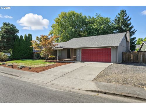21240 Sw Lenore Ct, Aloha, OR, 97003-1652 | Card Image